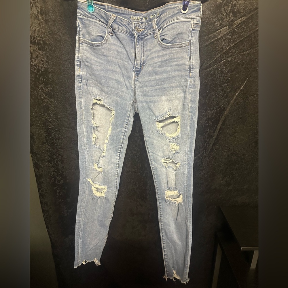 American Eagle Outfitters Light Blue Distressed Skinny Jeans